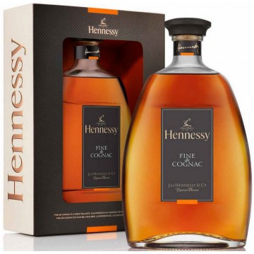 COGNAC HENNESSY FINE DE...